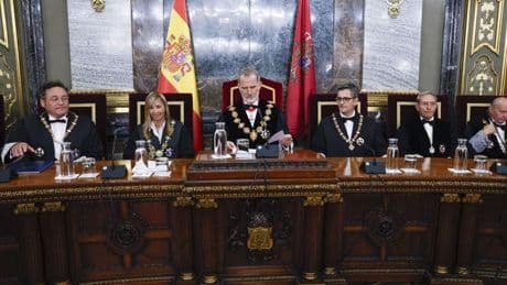 Fiscales exigen a García Ortiz que «evite» su foto con el Rey en la apertura del Año Judicial