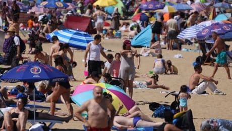 Met Office urgently tells people living in England to follow '30 and 4 rule'