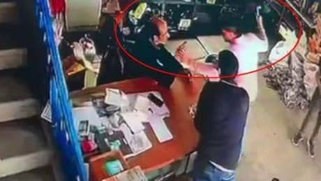 Sanayide dehşet dolu dakikalar: Çekiçle başına vurdu, ağır yaraladı