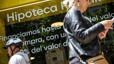 Hipotecas más baratas y peor remuneración para el ahorro: así te afecta la bajada de tipos