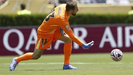 Oblak: "Con seis puntos no pasamos, por culpa del primer partido, es decepcionante"