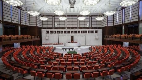 TBMM'de sandalye dağılımı değişti