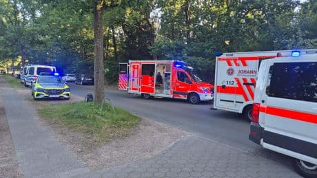 Großeinsatz in Hamburg - Mann mit Messer flüchtet aus Psychiatrie