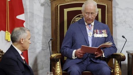 Carlos III afirma que Canadá está &quot;en un momento crítico&quot; y defiende un país &quot;libre y fuerte&quot; ante las pretensiones del presidente estadounidense