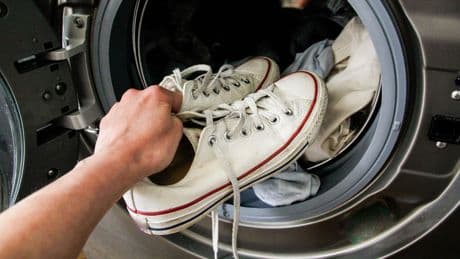 Pflegetipps: Schuhe waschen: So reinigen Sie Ihre Treter in der Maschine richtig