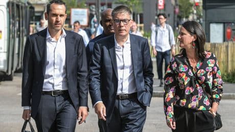 Avec son « plan dissolution », le PS se prépare à défier des insoumis sortants