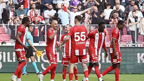 Samsunspor evinde Eyüpspor engelini 3 golle geçti!