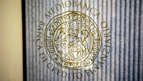 Mediobanca, cade il fortino di Nagel: l’assemblea apre la strada all’arrivo di Mps