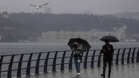 Meteoroloji'den sağanak yağış ve fırtına uyarısı