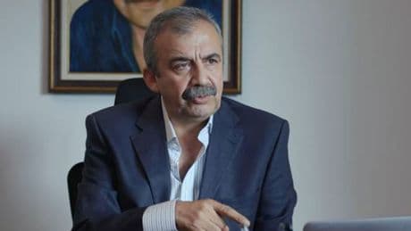 Sırrı Süreyya Önder'in rol aldığı son film 'Celal'in Treni'nin fragmanı yayınlandı