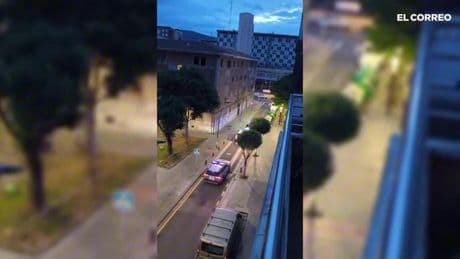 Detenido en fiestas de Santutxu tras lanzar una botella contra un coche durante una pelea