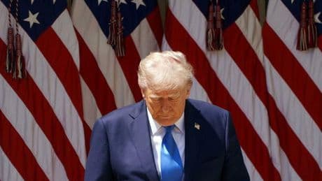 Trump, un altro colpo: un giudice scelto da lui in Texas vieta l?uso della legge del 1798 per deportare i migranti