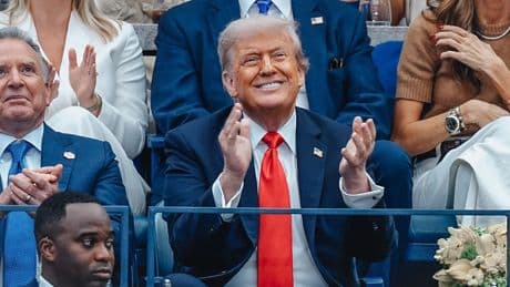 Trump pasa de las críticas y elogia a Carlos Alcaraz y Jannik Sinner: "Nunca había visto pegar tan duro"
