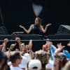 Charlotte de Witte opent én sluit Main Stage van Tomorrowland, publiek verwelkomt haar met vroege verjaardagswensen