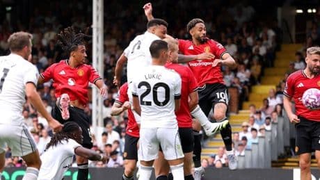 <p>Muniz, aspettando l'Atalanta segna...nella sua porta. Ma allo United non basta neanche questo</p>
