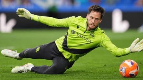 A Remiro le "consta" el interés del Barça y el Aston Villa