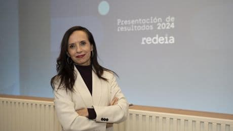 ¿Un exceso de renovables? Redeia y la CNMC ya avisaron de que podrían provocar "incidentes en el suministro"
