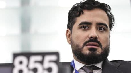 Segunda condena a Alvise por vulnerar el honor de Ábalos en Twitter: tendrá que indemnizarle con otros 20.000 euros