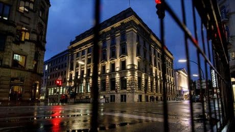 Hamburg: Ein „teuflischer Plan“ – Finanzbeamtin und drei Warburg-Banker in Cum-Ex-Skandal angeklagt
