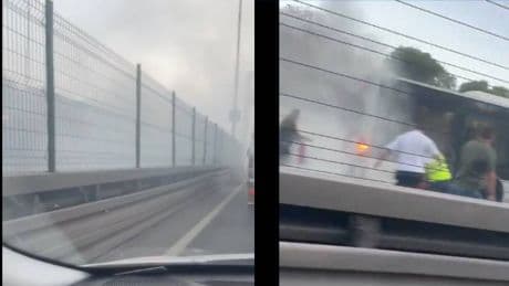 İstanbul'da seyir halindeki bir metrobüste yangın çıktı!