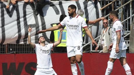Milan, Gimenez in ballottaggio con Abraham per il match contro il Genoa