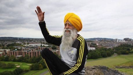 "Turban-Tornado" Fauja Singh: Wohl ältester Marathonläufer der Welt stirbt mit 114 Jahren – bei Verkehrsunfall