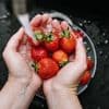 Küchen-Hack: Warum Sie Erdbeeren immer mit Natron waschen sollten