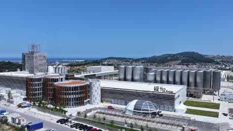 Hijos de Rivera inaugura su segunda fábrica de Estrella Galicia con capacidad para 900 millones de litros al año