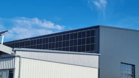 Unternehmer verschenkt überflüssigen Solarstrom: Doch niemand will ihn haben