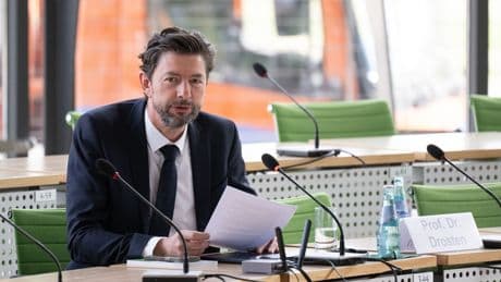 Nach Drosten-Aussage folgt höhnisches Gelächter im Untersuchungsausschuss