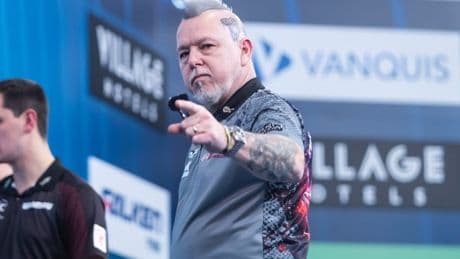 Slimmed down Peter Wright barely eating in bid to be first Scot to win three World crowns