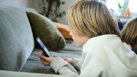 Tiktok ab 16 Jahren: Özdemir fordert Social-Media-Verbot für Kinder