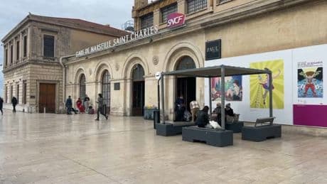 La gare Marseille Saint-Charles évacuée à cause d'un bagage abandonné, d'importants retards à prévoir