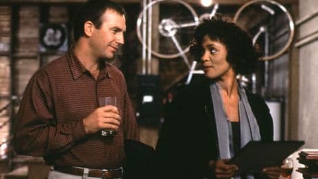 Remake von "Bodyguard": "Eras Tour"-Regisseur Sam Wrench dabei