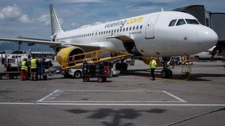 Vueling : Paris condamne « avec fermeté » des propos du ministre des transports espagnol, qui a qualifié les adolescents juifs débarqués de « gamins israéliens »