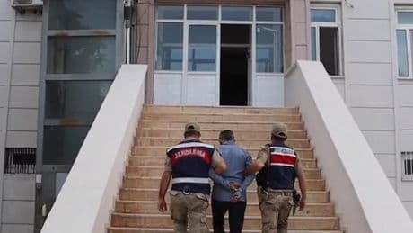 Şanlıurfa'da tefecilik operasyonunda 2 kişi tutuklandı