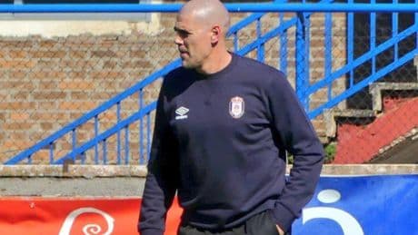 Víctor Valdés se marcha del Ávila... ¡cuatro partidos después de llegar"