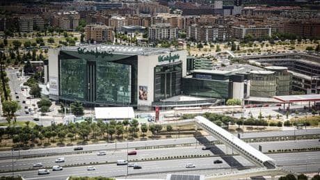 El Corte Inglés gana 512 millones y se acerca a los 17.000 millones de ingresos