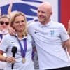 Sarina Wiegman voelde ‘scheiding’ met Arjan Veurink aankomen: ‘Hopelijk met een gigantische knal afsluiten’