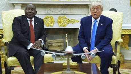 Washington, D.C.: Donald Trump wirft Südafrikas Präsidenten im Oval Office "Genozid" vor