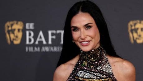 Demi Moore defiende a la mujer de Bruce Willis ante las críticas por internarlo
