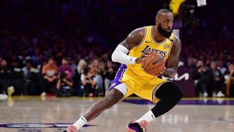 LeBron James'ten sözleşme kararı: Servet değerinde imza!
