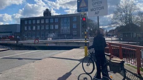 Voiture tombée dans un canal en Belgique: le grand-père et sa petite-fille, de nationalité française, sont morts