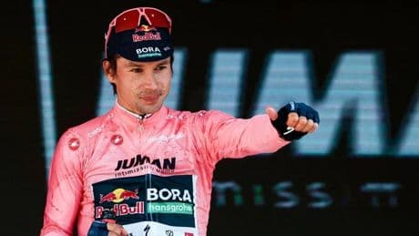 Tarling se adjudica la contrarreloj y Roglic se viste de rosa
