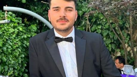 Oyuncu Akdeniz'i darbeden 2 kişi gözaltına alındı