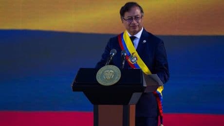El Gobierno de Colombia abre negociaciones de paz con la principal disidencia de las FARC