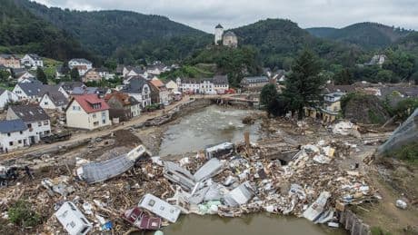 Ahrtal-Katastrophe - Flut-Landrat verliert ein Drittel seiner Pension