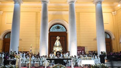 Pérou : des milliers de fidèles rendent hommage à Léon XIV lors d'une messe à Chiclayo