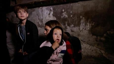 Krieg in der Ukraine: Kyjiw unter Feuer, der Bodenkrieg weitet sich aus
