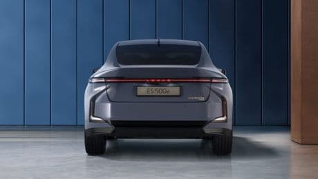 Lexus ES lijkt op goedkopere Toyota, toch ga je enkel deze zien